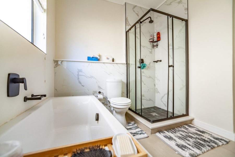 3 Bedroom Property for Sale in Atlantic Hills Western Cape